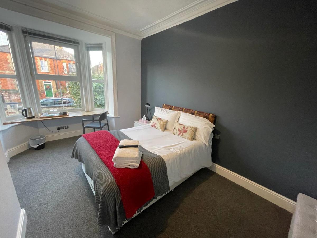 Arlan House, Central Basingstoke Hotel Luaran gambar